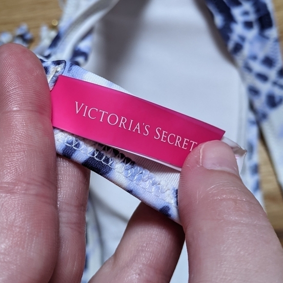 Victoria's Secret Bandeau Fringe Bikini Top in Blue Tie Dye Size Medium - Picture 2 of 8